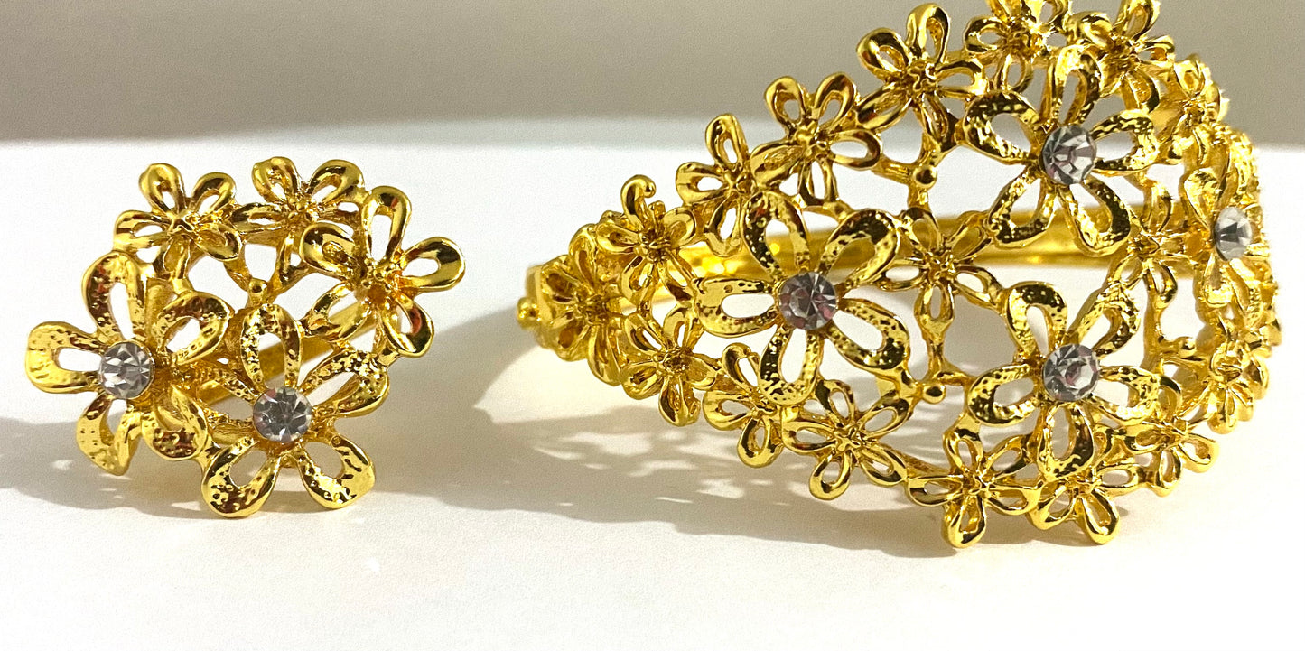 Bracelets - golden Bloom 3