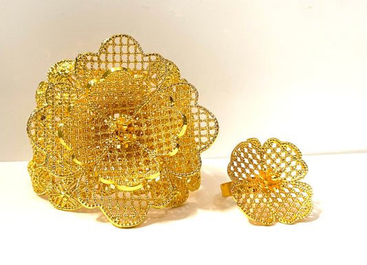 Bracelets - golden Bloom 5