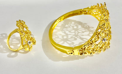 Bracelets - golden Bloom 3