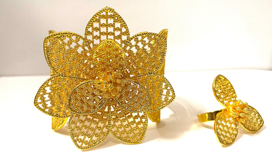 Bracelets - golden Bloom 4