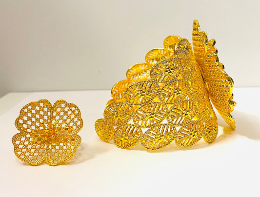Bracelets - golden Bloom 5